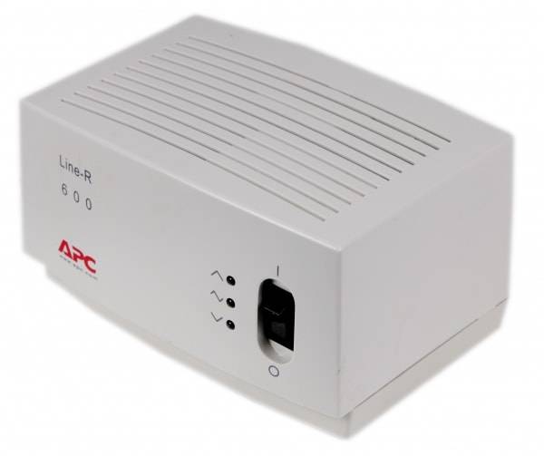 Стабилизатор напряжения автоматический APC Line-R 600