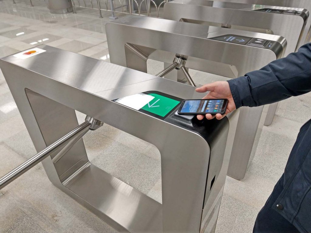 Система учета рабочего времени по мобильным идентификаторам на базе контроллера Sigur на 1 точку доступа через турникет Система учета рабочего времени по мобильным идентификаторам на базе контроллера Sigur на 1 точку доступа через турникет