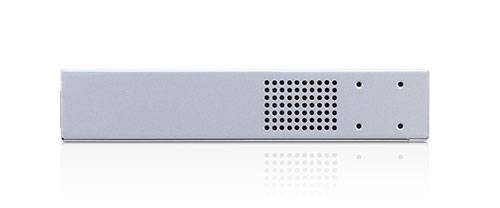 PoE-коммутатор Ubiquiti UniFi Switch 16-150W
