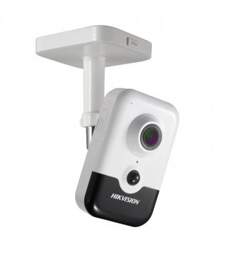 Компактная IP-видеокамера 2Мп HikVision DS-2CD2423G0-I (2.8 мм) с EXIR-подсветкой