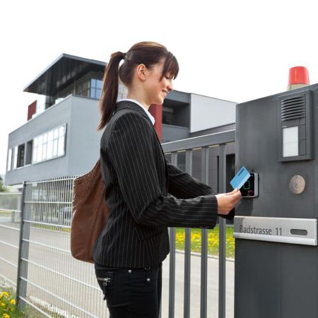 Считыватель-антенна dormakaba 9001-K6 (TP4) RFID+BLE, для работы с ПО MATRIX PRO