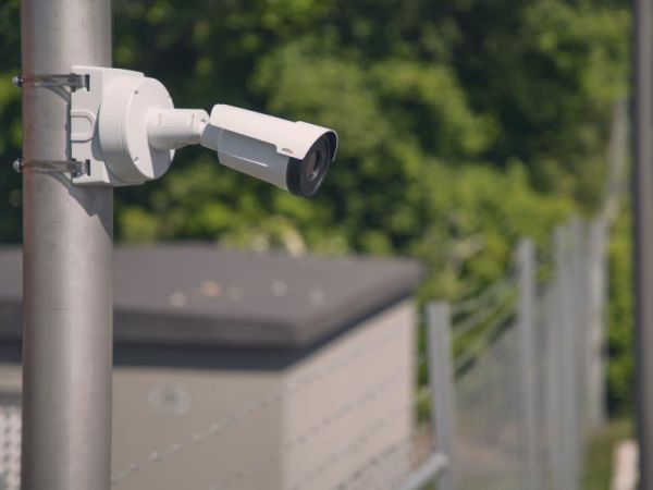 Тепловизионная уличная камера Axis Q1952-E (35 мм) Тепловизионная уличная камера Axis Q1952-E (35 мм)