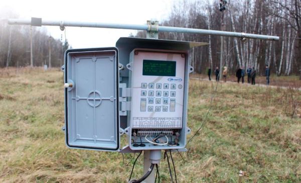 Комбинированное проводноволновое и радиоволновое средство обнаружения Газон-24