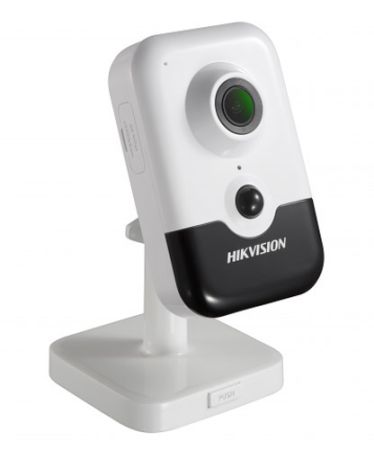 Компактная IP-видеокамера Wi-Fi 3Мп HikVision DS-2CD2435FWD-IW (2.8 мм) с ИК-подсветкой до 10 м