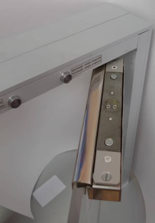 Электромагнитный замок AL-400SH с монтажным комплектом на стекло MK AL-400S-Glass Электромагнитный замок AL-400SH с монтажным комплектом на стекло MK AL-400S-Glass