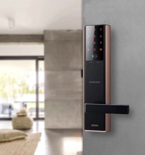 Электронный замок Samsung SHP-DH537 Copper, одноригельный, врезной, с ручкой