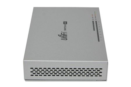 Коммутатор Ubiquiti UniFi Switch 8-60W