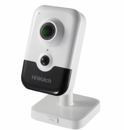 Компактная IP-камера Wi-Fi 2Мп HiWatch DS-I214W(B) (4 мм) с PIR-датчиком и микрофоном