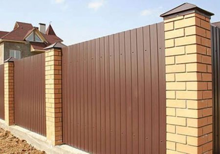 Столб опорный для ворот (кирпич)