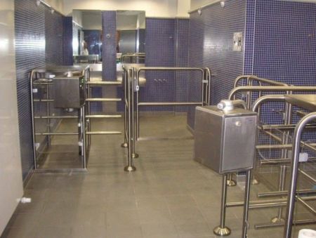 Роторный четырехлопастной олуростовой турникет Gotschlich Vario 1100 E-90 (6VAR11E4A)