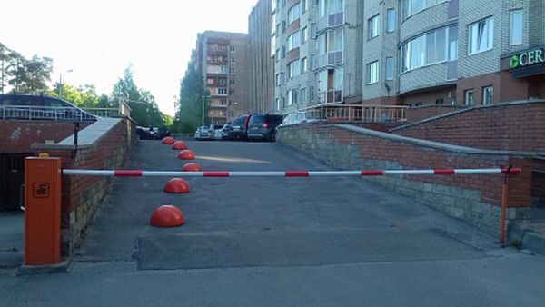 Шлагбаум автоматический Фантом Гранд-Арктик GA5000 с круглой стрелой 5 метров