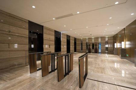 Центральный модуль скоростного распашного турникета Cominfo EasyGate Superb 1800мм Центральный модуль скоростного распашного турникета Cominfo EasyGate Superb 1800мм