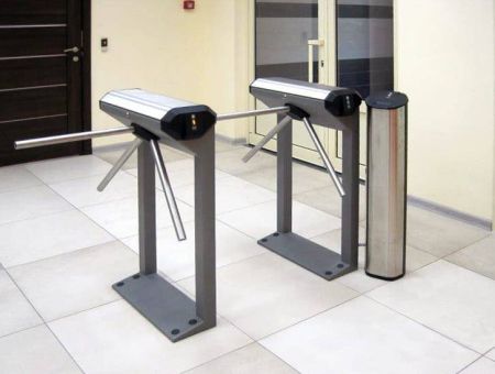 Электронная проходная PERCo-KT02.9 с ПО PERCo-WS и модулем WM01 с планками Антипаника