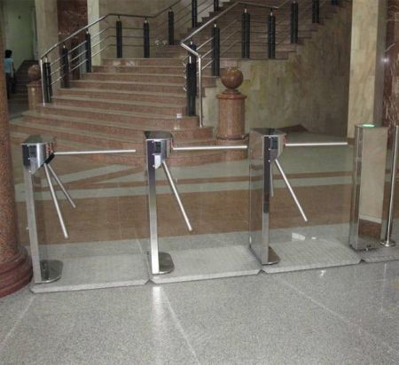 Калитка на мобильной платформе автоматическая двухсторонняя уличная Ростов-Дон АК160 НЕРЖ Калитка на мобильной платформе автоматическая двухсторонняя уличная Ростов-Дон АК160 НЕРЖ