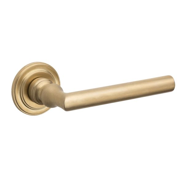 Комплект ручек dormakaba ISABELLA IS13Y с накладкой под евроцилиндр