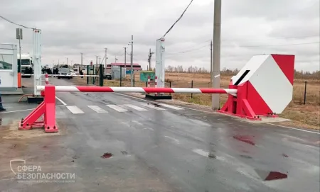 Противотаранный шлагбаум ПШВ-СБ 6000 вертикальный, электромеханический, 20 тонн