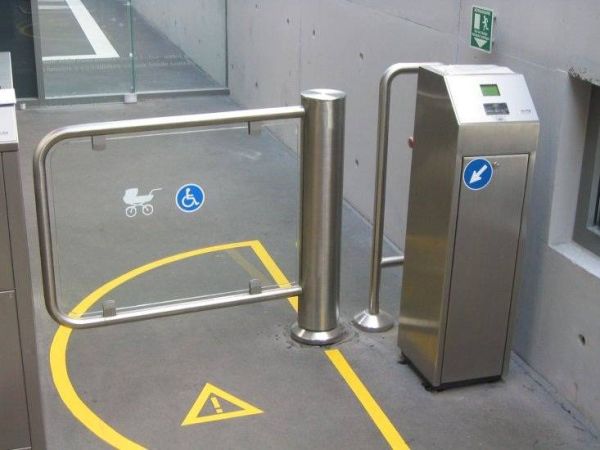 Моторизованная калитка Gotschlich Ikarus Baden