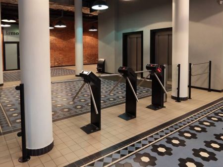 Турникет-трипод PERCo-TTR-04СW уличный из окрашенной стали (с планками)