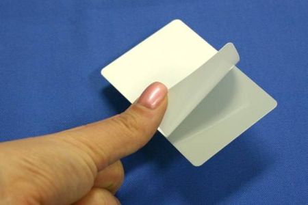 Наклейка самоклеющаяся CR-79 на пластиковую карту