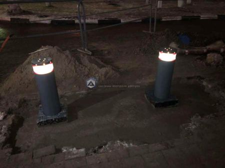 Электромеханический боллард BFT EASY RUS L 220/700-6 из нерж. стали, с подсветкой