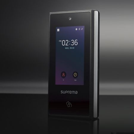 Мультиформатный терминал Suprema X-Station 2 XS2-DPB с идентификацией по картам, смартфонам и пин-кодам