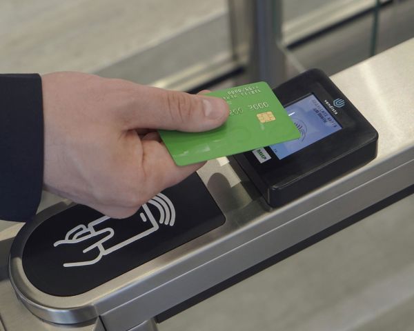 Турникет платного доступа PERCo-T-5 с терминалом Vendotek VX, из окрашенной стали (с черными планками)