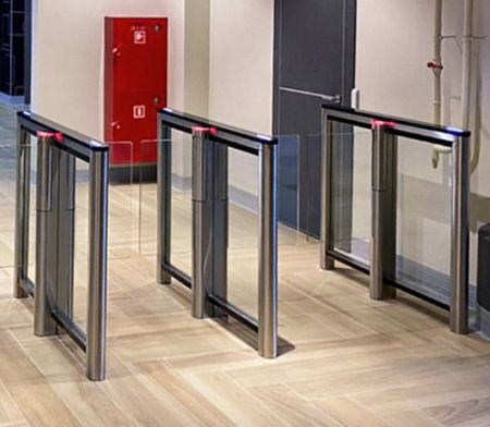 Турникет распашной двухпроходной PERCo ST-11M «Скоростной проход» со считывателями, крышками из искусственного камня и створками 300 мм