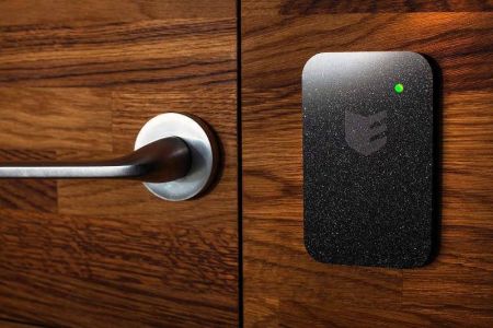 Считыватель бесконтактных карт ESMART® Reader BLE серии STONE (ER1701)