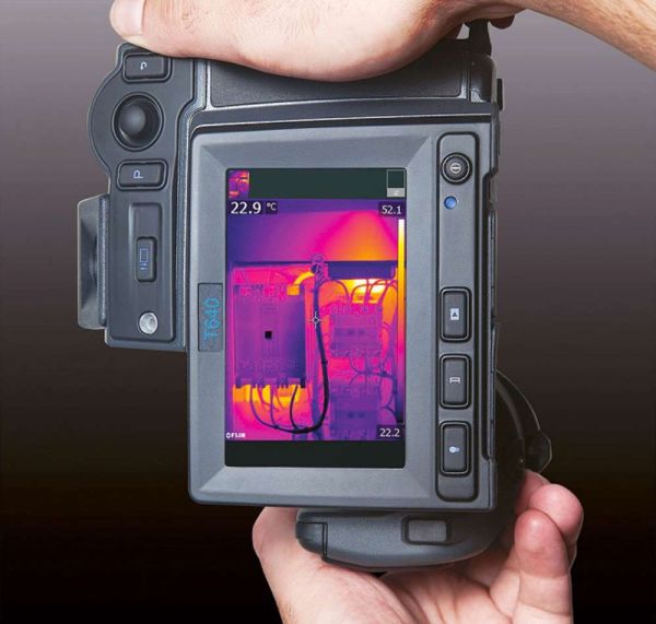 Тепловизор Flir T640 (25мм) Тепловизор Flir T640 (25мм)