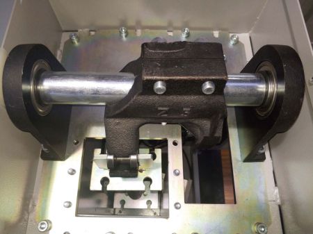 Шлагбаум автоматический ZKTeco ProBG3130L, со складной стрелой 3 м, левый