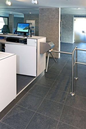 Турникет-трипод навесной Cominfo BAR EK-Wall Турникет-трипод навесной Cominfo BAR EK-Wall